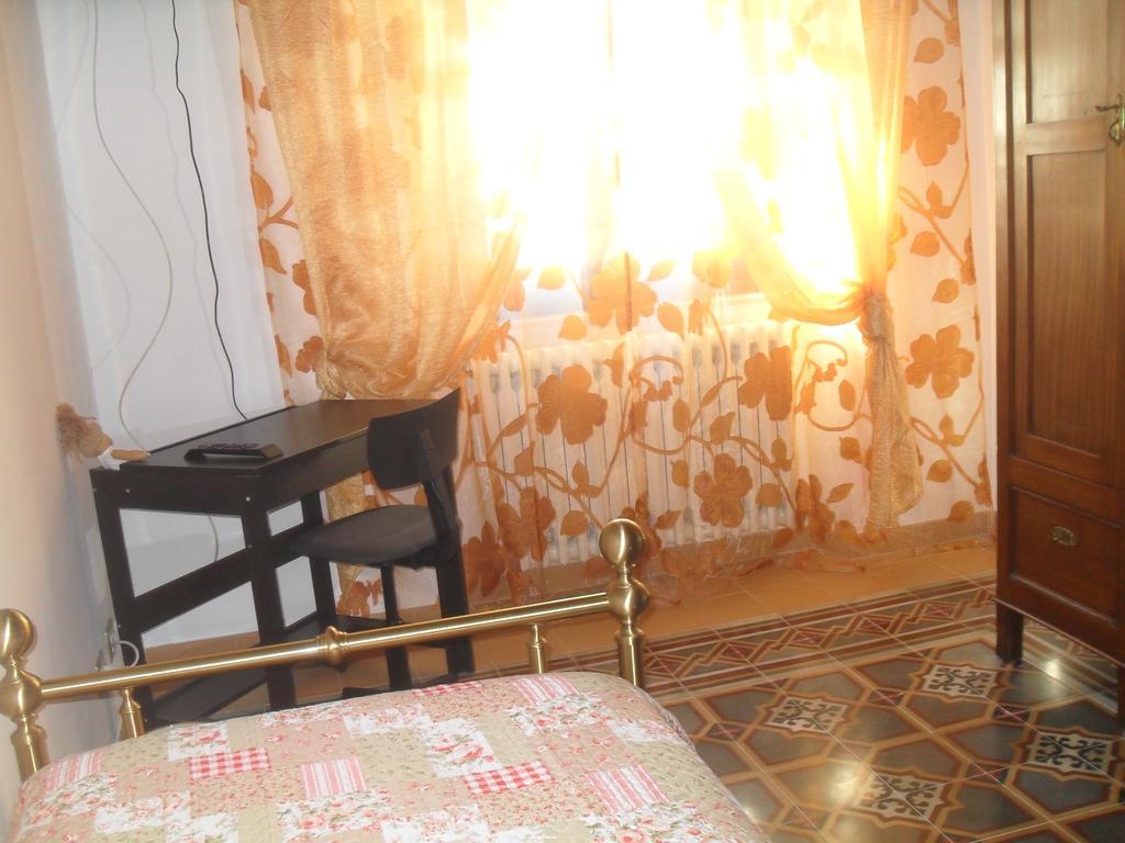Il Covo Dei Piccioni Acomodação com café da manhã Castelfidardo Quarto foto
